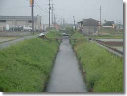 上原井領用水路の写真（上原）