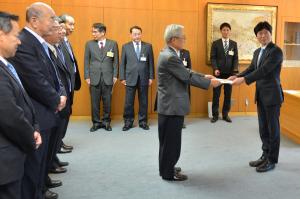 森づくり県民基金への寄附金贈呈式1