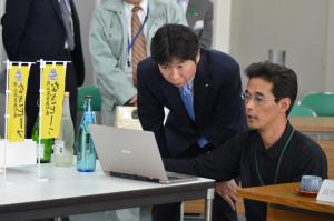 知事と一緒に生き活きトーク（試食等）２