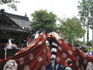 高田神社獅子舞