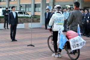 走れ!晴れ男 日本縦断おかやまPR出発式1