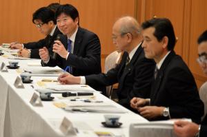 県・町村会行政懇談会3