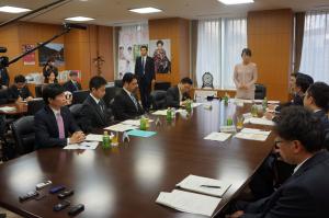 子育て同盟の知事による少子化対策担当大臣との意見交換１