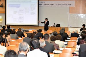 岡山大学公開シンポジウム「教育県・おかやま」の復活1
