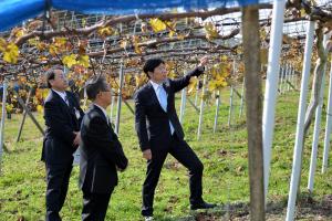 新規就農希望者等との懇談会(研修ほ場の視察)1