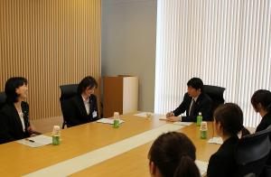 新見市若手女性職員との懇談会