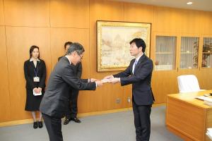寄附金贈呈式〔京セラTCLソーラー合同会社〕