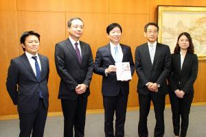 寄附金贈呈式〔京セラTCLソーラー合同会社〕