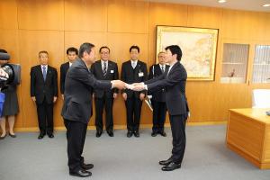 交通遺児就学援助資金等贈呈式〔岡山放送〕
