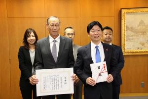 交通安全用品等贈呈式〔瀬戸内海放送〕