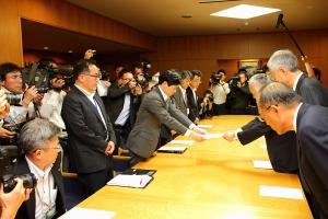 三菱自動車工業株式会社関連企業による緊急要望