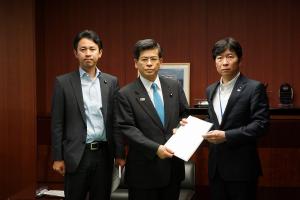 三菱自動車工業株式会社関連中小企業への支援に関する緊急省庁提案〔国土交通省〕