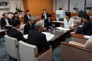 三菱自動車工業株式会社関連中小企業への支援に関する緊急省庁提案〔厚生労働省〕
