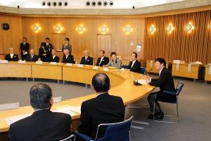 受章者との懇談会
