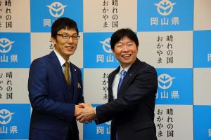 おかやま晴れの国大使委嘱式〔浅越ゴエ氏〕