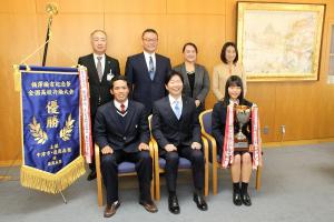 おかやま山陽高等学校スピーチ部全国弁論大会優秀成績生徒表敬訪問