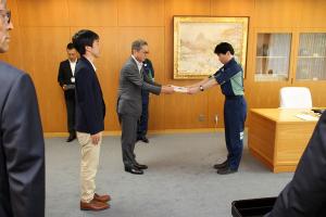 豪雨災害義援金贈呈式〔ベネッセホールディングス〕