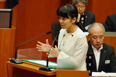 大塚愛議員