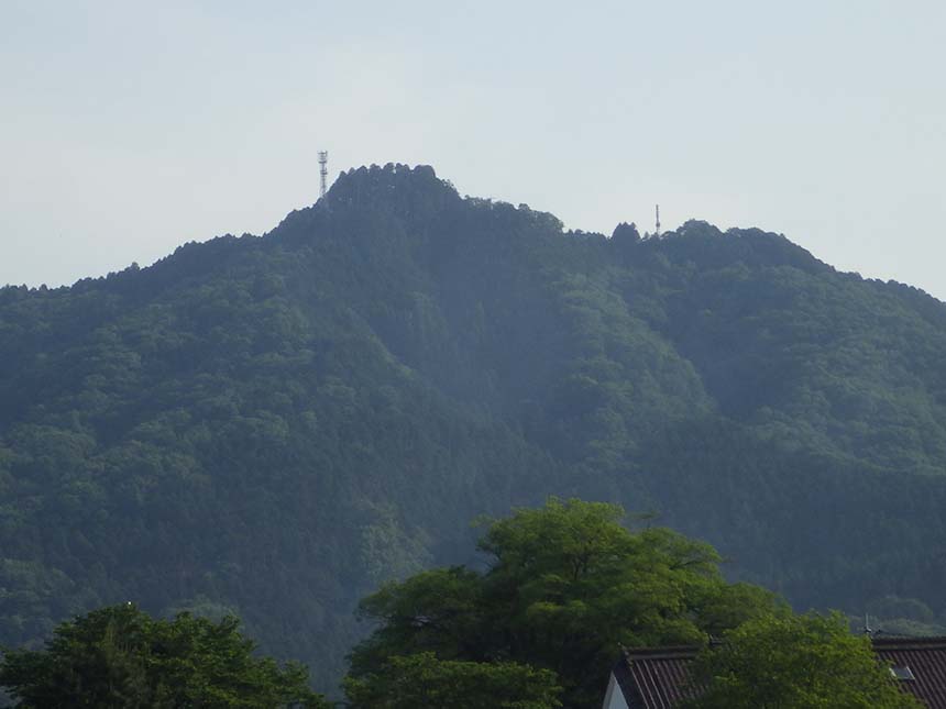 篠向城跡の遠景