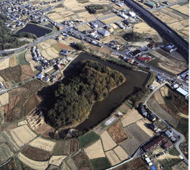 空から見た両宮山古墳