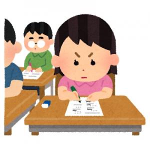 テストを受けている女の子