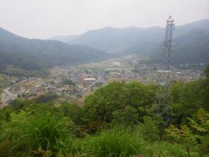 寺山城跡（高梁市川面）から高梁川下流域を望む