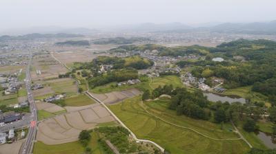 空から見た吉備路の風景が写っています