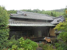 旧中山家住宅主屋（南から）