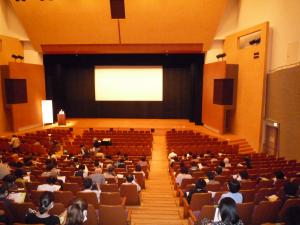 認知症映画「ケアニン～あなたでよかった～」上映会の様子