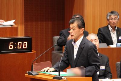 𠮷田議員