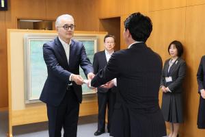 児童福祉事業に係る寄附金贈呈式〔萩原株式会社〕