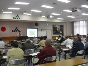 実証結果の説明を受ける部会員