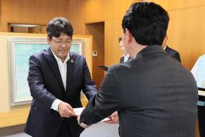 全国植樹祭協賛物品贈呈式〔農林中央金庫〕