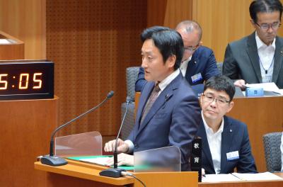 本山議員