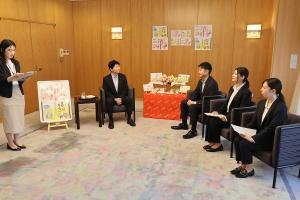 県産白もも使用パン等販売報告会〔山崎製パン株式会社〕