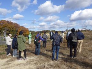 市指定史跡宿小山古墳での解説