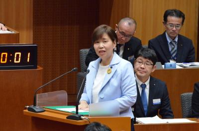 須増議員