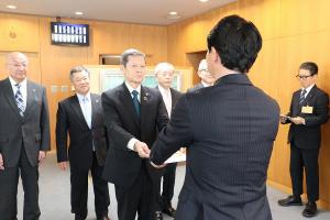 おかやま森づくり県民基金への寄附金贈呈式〔県トラック協会〕