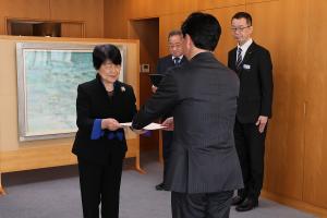 退職者辞令交付