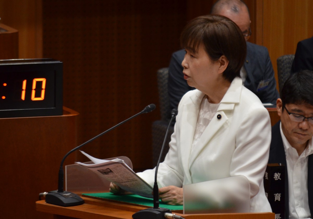 須増伸子議員​