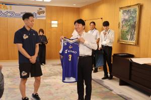 トライフープ岡山表敬訪問