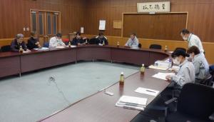 中間検討会の様子