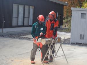 チェーンソー操作体験