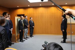 「新スタジアムの整備を推進する会」との意見交換