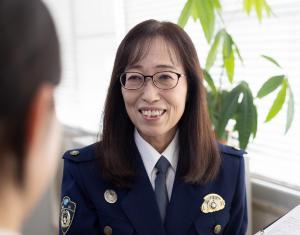女性１