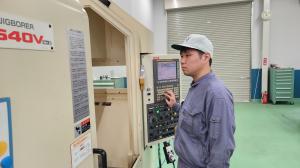 NC加工実習（マシニングセンタ）