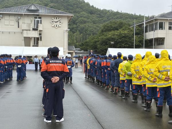 ②