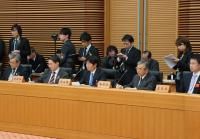 全国知事会議に出席する知事の写真