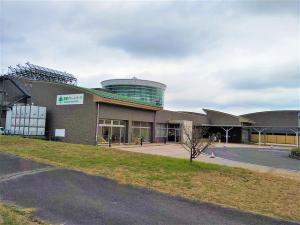 【高梁グリーンパーク外観】