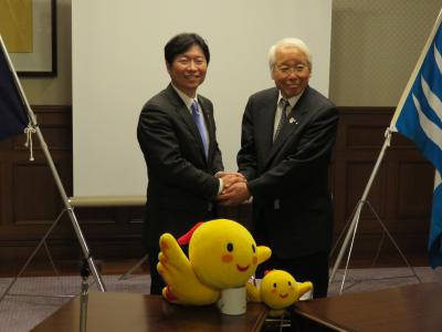 兵庫・岡山両県知事会議の様子２
